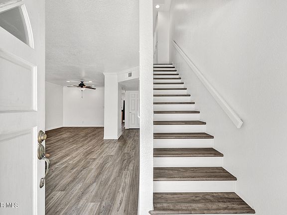 5th image of 7310 Balboa Blvd Unit E