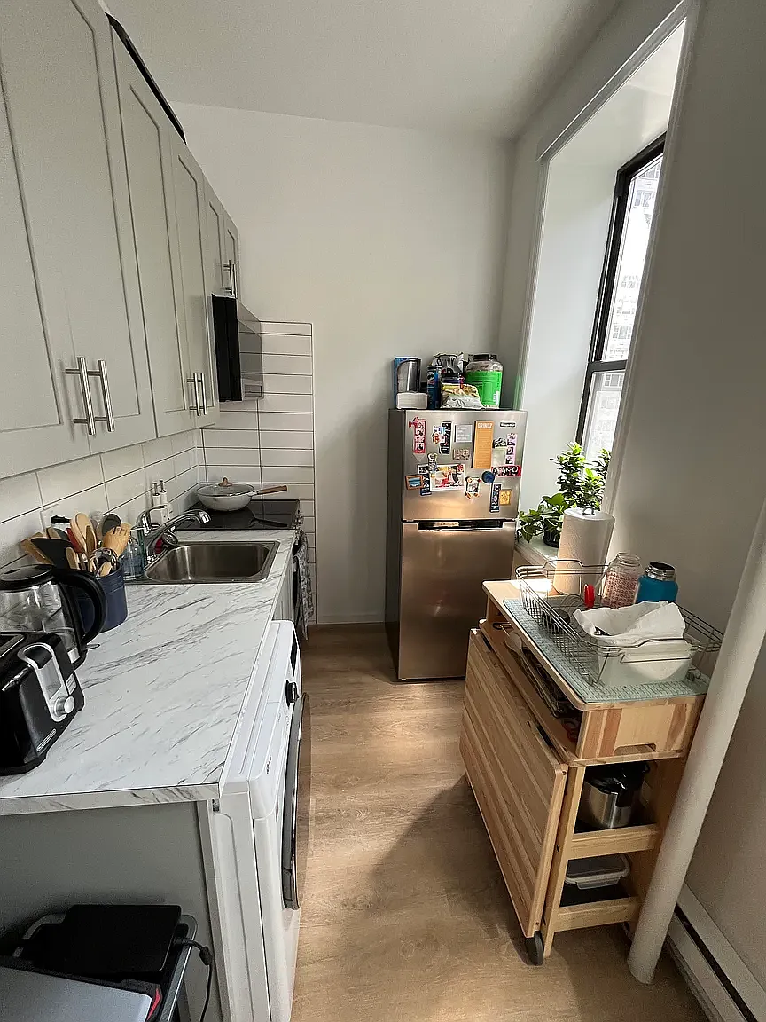 355 East 77th Street — Photo 3
