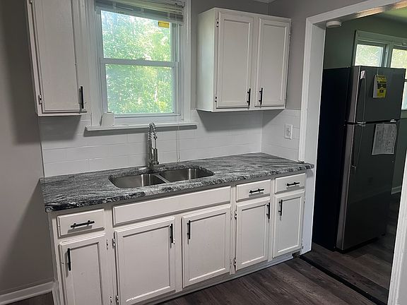 3rd image of 5510 Pitkin Ave
