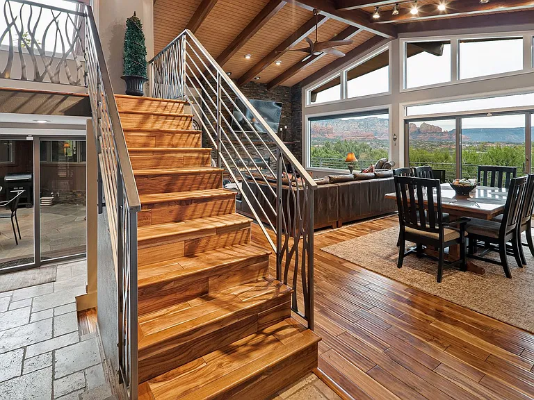 123 Foothills South Dr — Photo 16