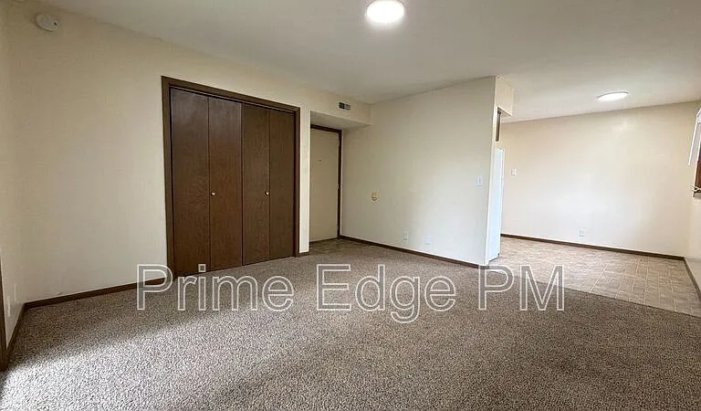 2532 T St #6 — Photo 5