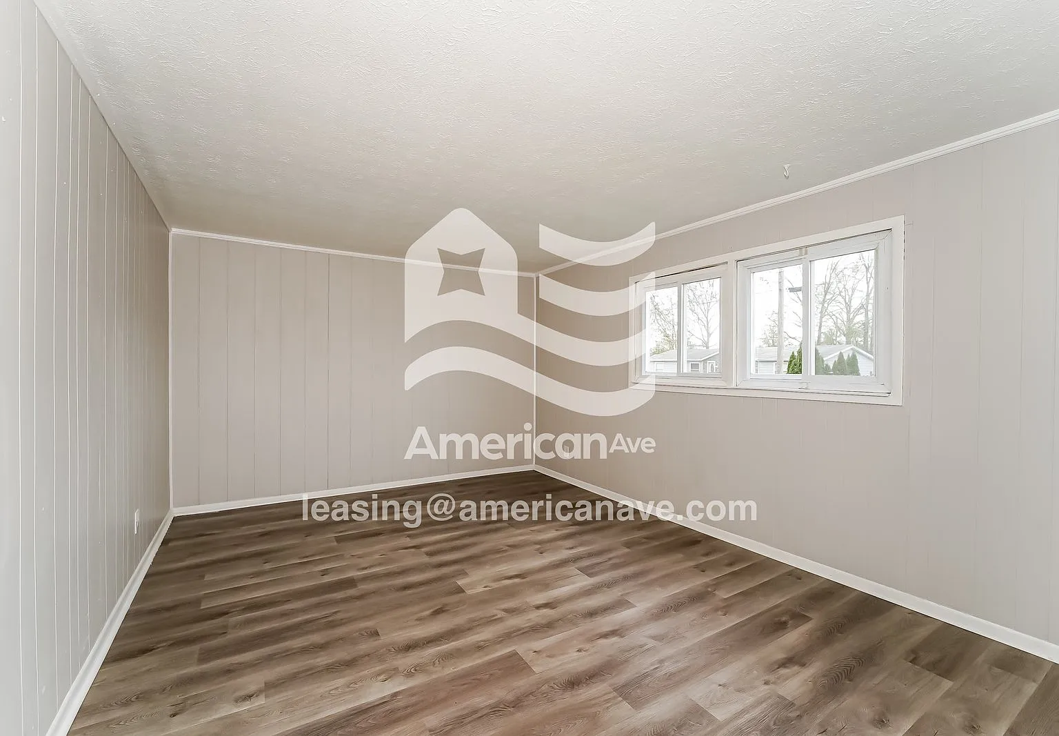 3 bed, 1.0 bath, 984 sqft, $1,297 — Photo 4