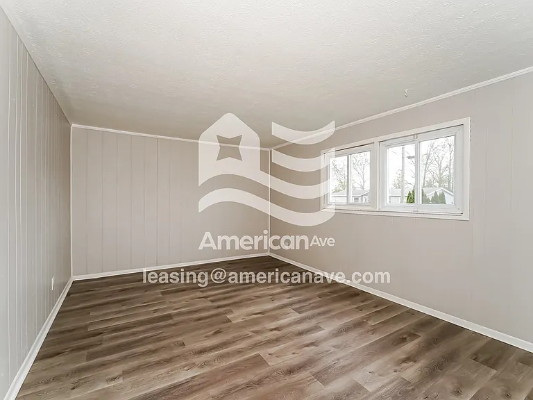 722041_004_living_room_13707846.jpg