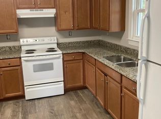 905 N 7th St, Wilmington, NC 28401