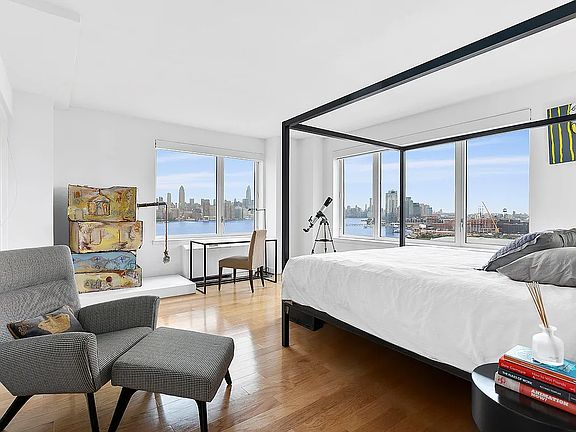 4th image of 34 N 7th St Penthouse 1-D