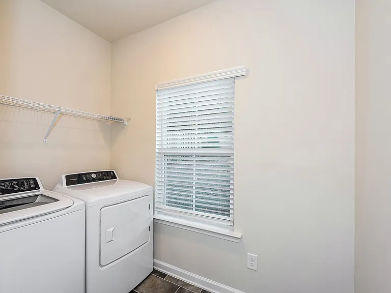 312 High Grove Way — Photo 13