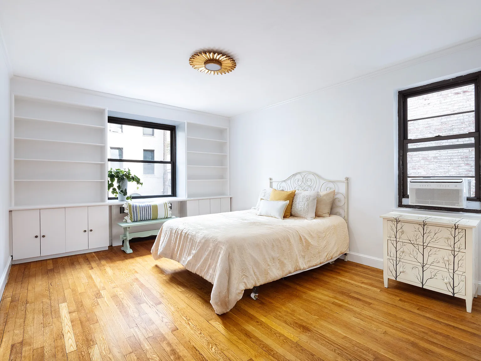 349 East 49th Street — Photo 4