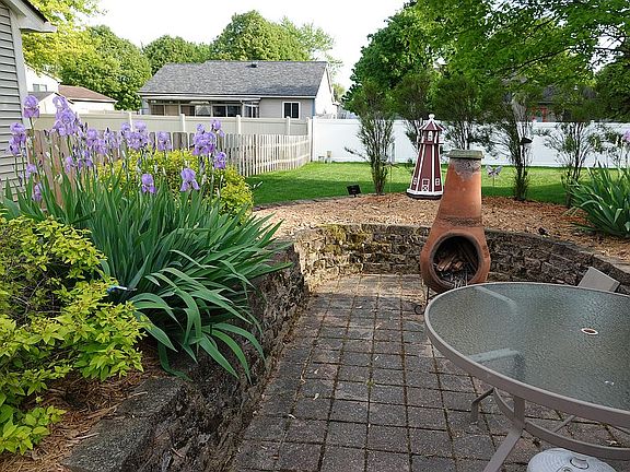 5th image of 3103 Meadowshire Ct