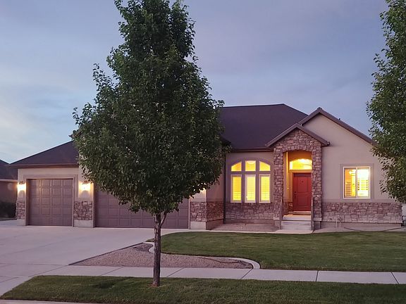 HOUSE FRONT