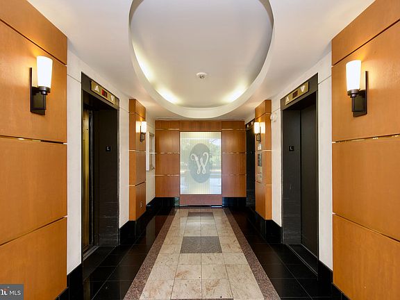 4th image of 203 Yoakum Pkwy APT 209