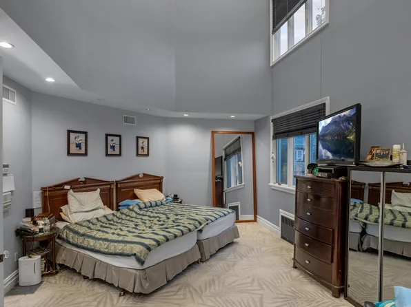 1440 East 19th Street image 13 of 20