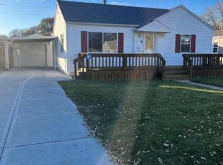 948 S Oak St, Grand Island, NE 68801