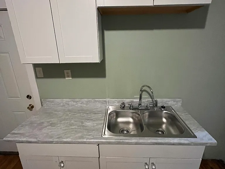 102 Goff St #1 — Photo 9