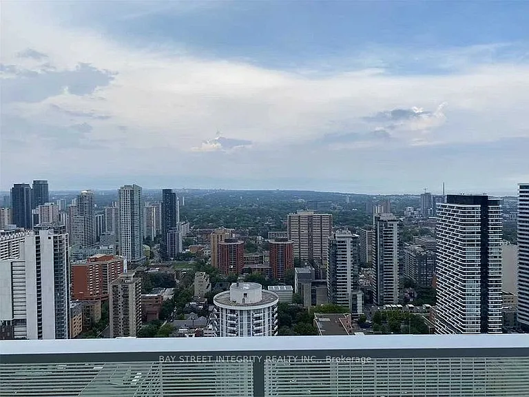 501 Yonge St #4108 — Photo 13