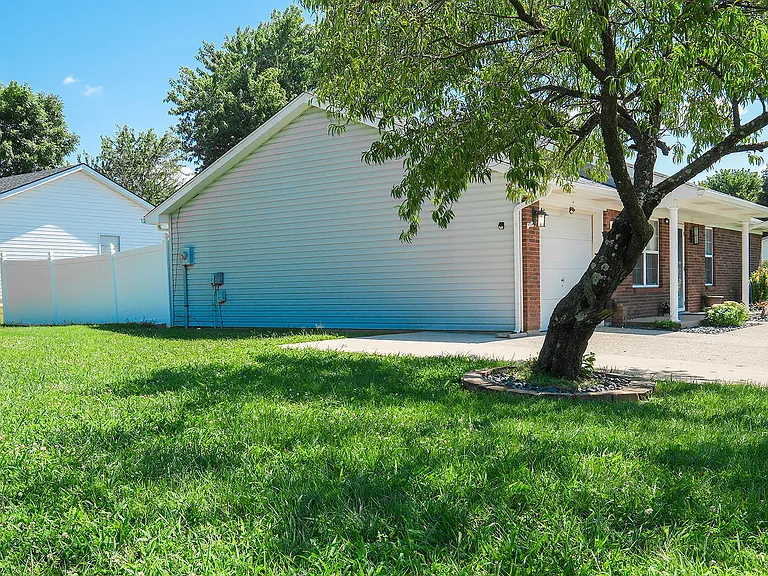 3802 Brownstone Dr — Photo 6