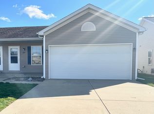 1817 Park West Dr, Normal, IL 61761