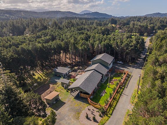 5th image of 42793 Kreiger Ln