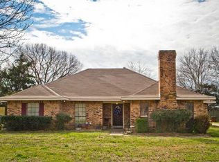 15646 Regian Dr, Lindale, TX 75771