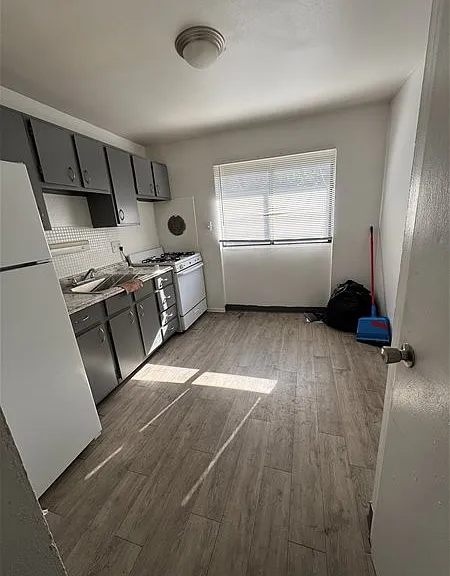 2608 Tyrell Dr #B — Photo 3
