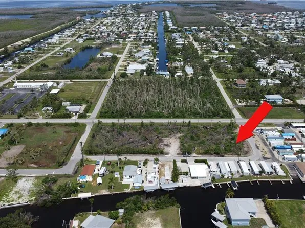 2610 Bamboo ST, ST. JAMES CITY, FL 33956