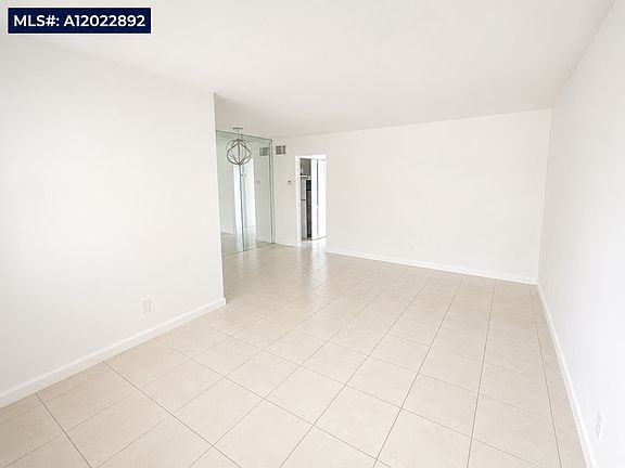 5th image of 201 NE 14th Ave APT 5A