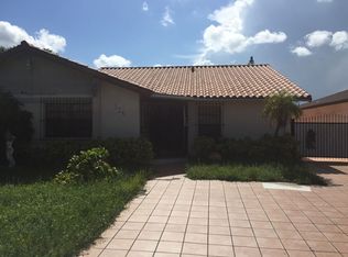 524 SW 99th Pl, Miami, FL 33174