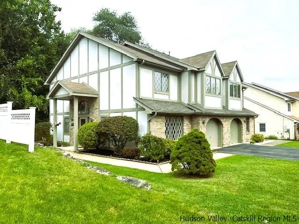 11 Cambridge Court, Highland, NY 12528