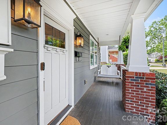 4th image of 1130 Princeton Ave