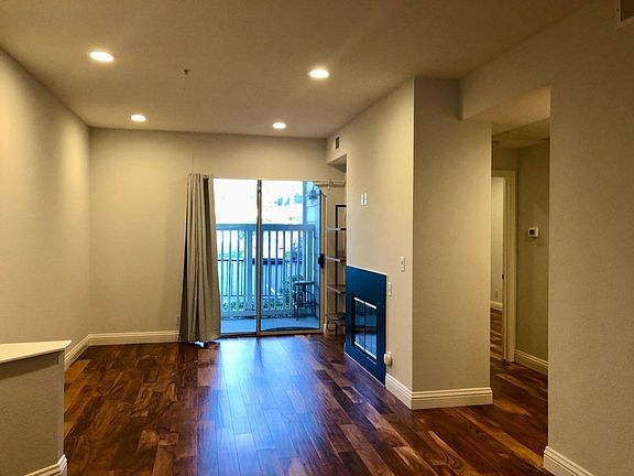 2nd image of 1400 El Camino Real APT 115