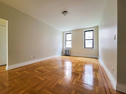 1st image of 3401 Parsons Blvd #B