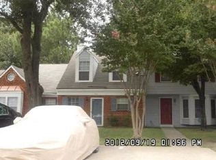 642 Hollomon Dr, Hampton, VA 23666