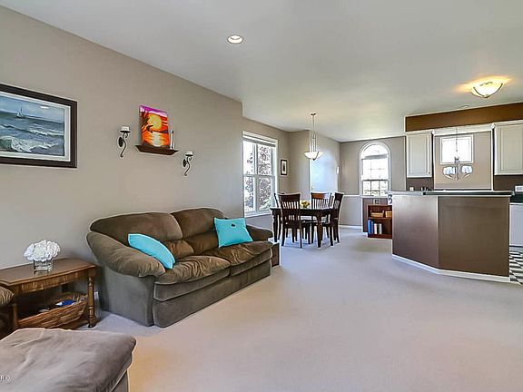 4th image of 12971 Thistlewood Ln