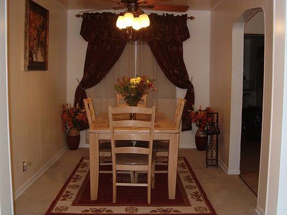 DINNING ROOM