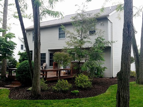2nd image of 804 Glenview Dr