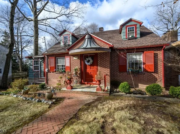 43 Blackburne Ter, West Orange Twp., NJ 07052