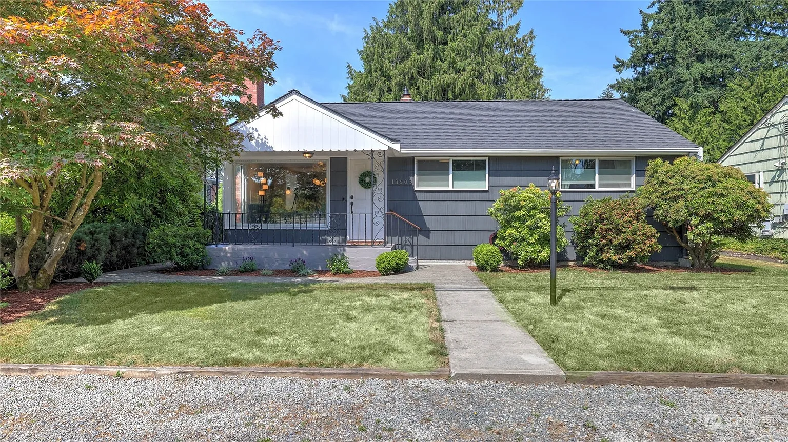 13503 Wallingford Avenue N photo 1