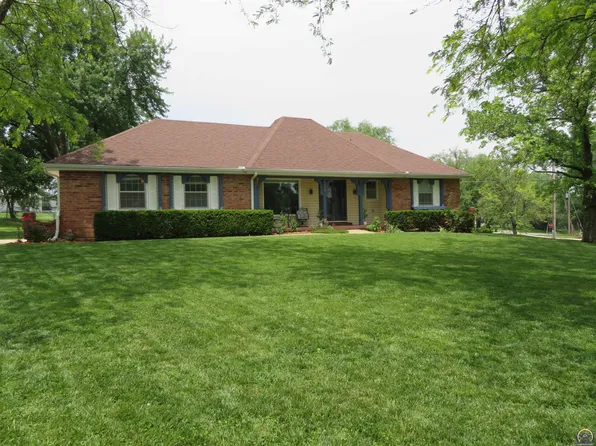 302 Herkimer St, Oskaloosa, KS 66066