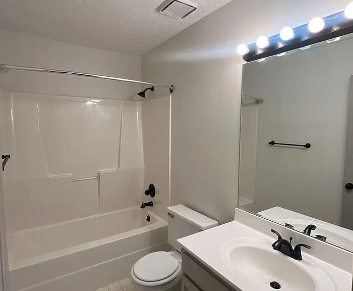 4421 Spring Bay Ct — Photo 9