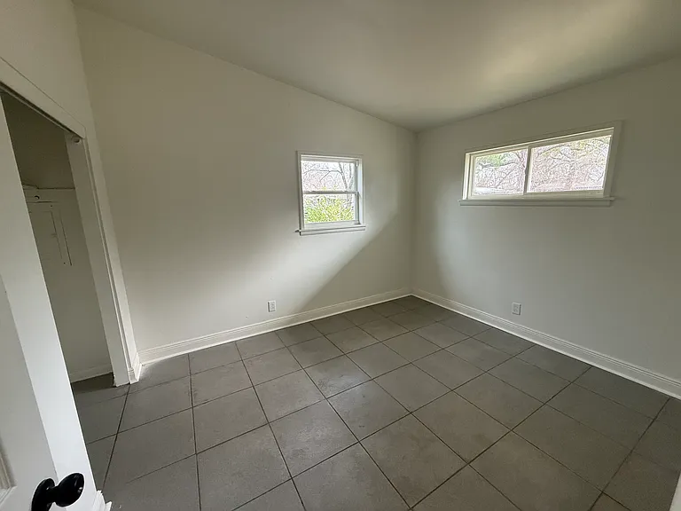 2916 Williams Ave — Photo 15