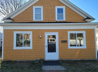 117 S Blossom St, East Providence, RI 02914