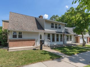 8301 Kildare Ave, Skokie, IL 60076