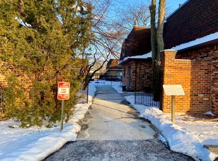 5015 Crooks Rd APT 25, Royal Oak, MI 48073