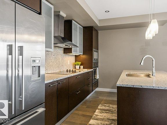 4th image of 10388 105th St NW #1102