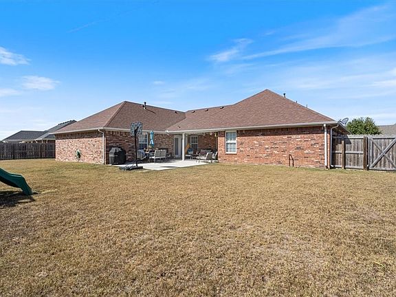4th image of 9004 Overland Dr