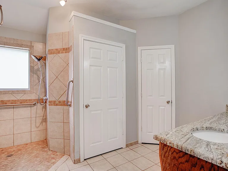 3912 Blue Pond Cir — Photo 8
