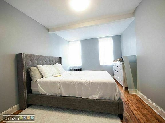 4th image of 171 Pulaski St #2B
