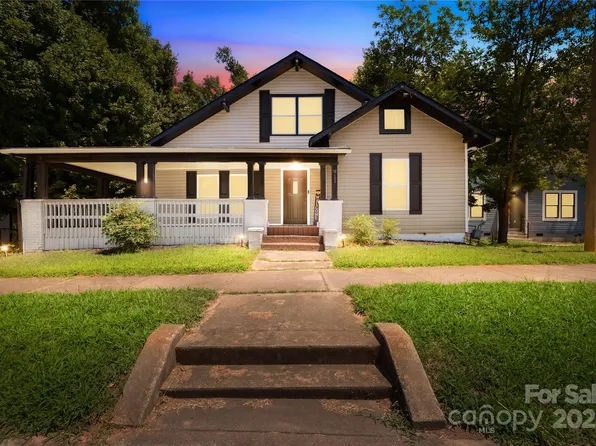 911 Wilson W Lee Blvd, Statesville, NC 28677