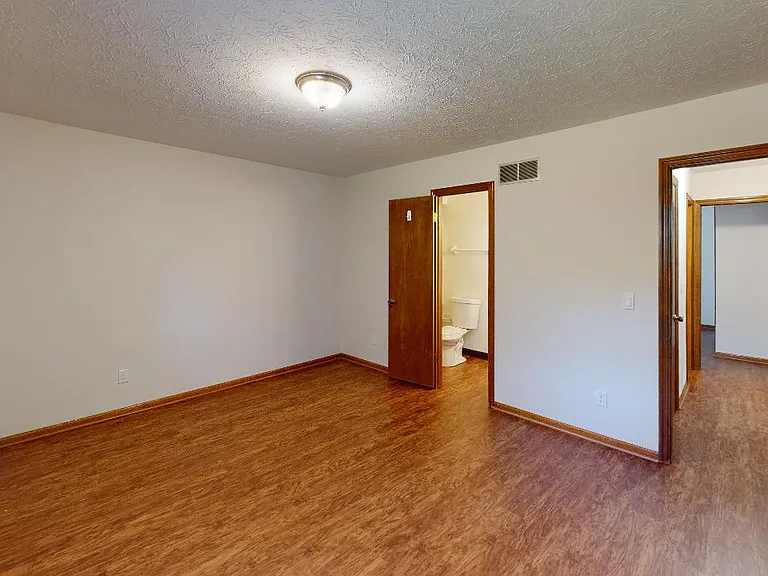 5483 Archway Dr — Photo 10