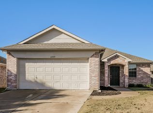 6409 Baywater Ct, Fort Worth, TX 76179