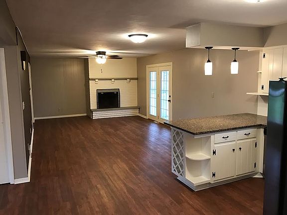 5th image of 546 Tower Dr